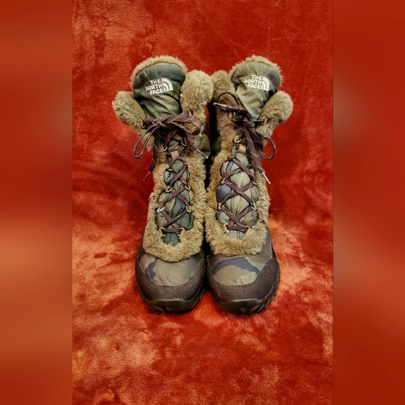 NORTHFACE CAMO WINTER BOOTS - Picture 3 of 5